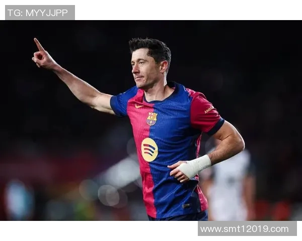 莱万转投巴萨引发拜仁球迷愤怒声讨称其忘恩负义