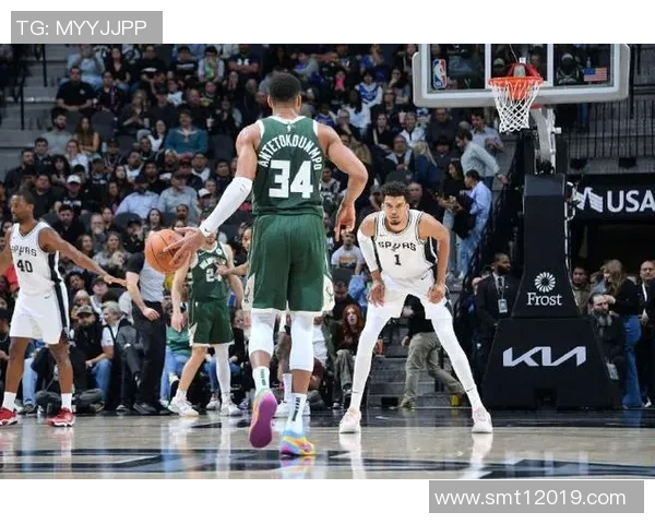 2017年NBA常规赛回顾马刺与雄鹿的精彩对决与球员表现分析