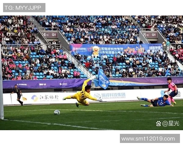 西雅图音速队与休斯顿球队的激烈对决展现足球魅力与团队精神 西雅图音速队与休斯顿球队的激烈对决展现足球魅力与团队精神