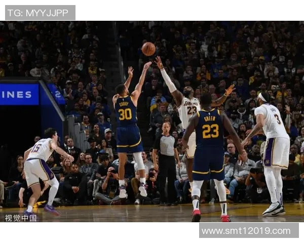 2012年4月23日湖人与雷霆的经典对决回顾与精彩瞬间分析