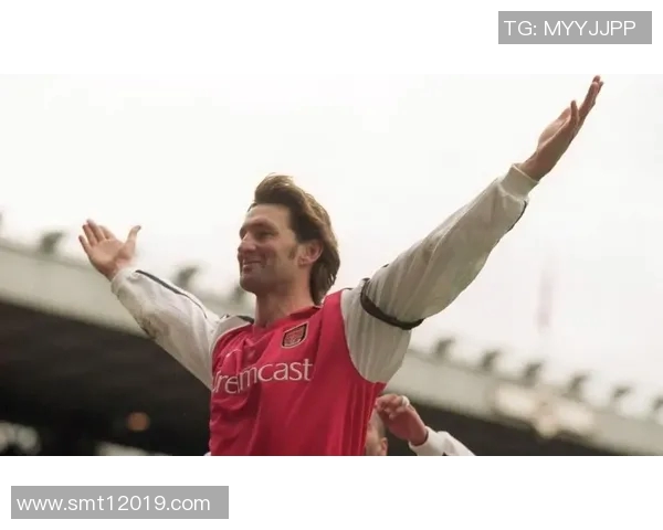 亚当斯的传奇人生与不朽成就探秘：从平凡到伟大的奋斗历程